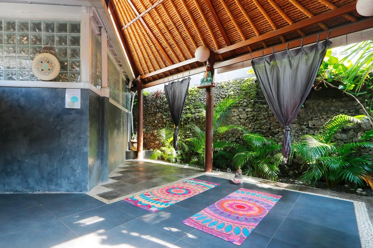 Pearl Boutique Hotel Adult Only Legian  4*, Legian (Bali)