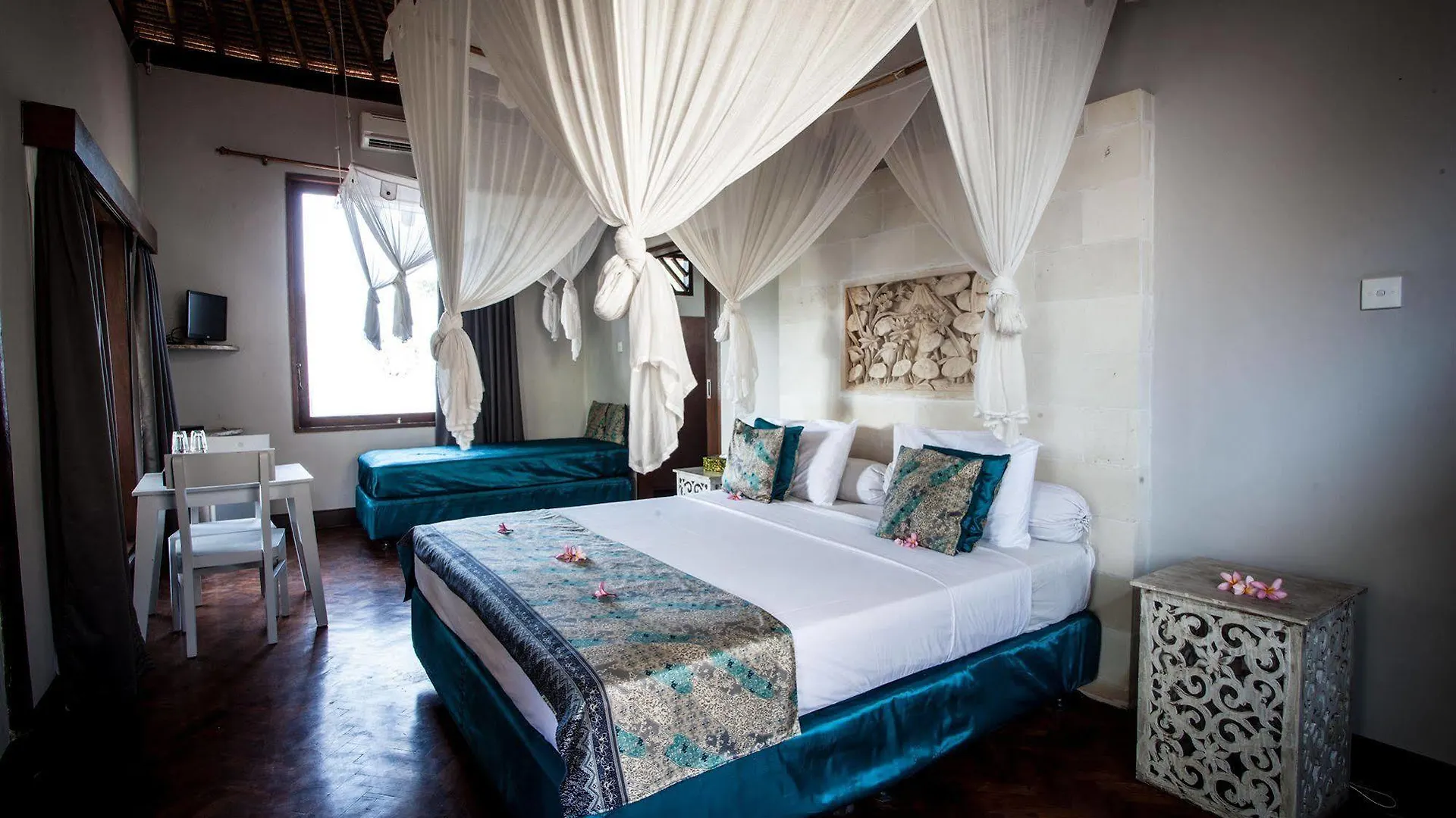Pearl Boutique Hotel Adult Only Legian  4*, Legian (Bali)